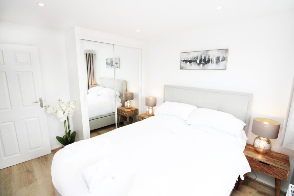 Apartemen Modern And Cosy Flat For 4